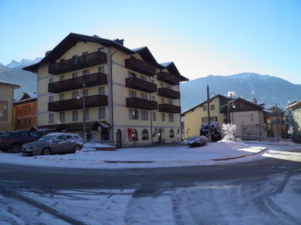 Appartamenti Vidi Pinzolo Exterior foto